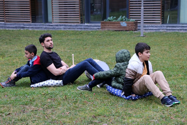 SGM’li miniklerden doğa sevgisi için drama etkinliği -