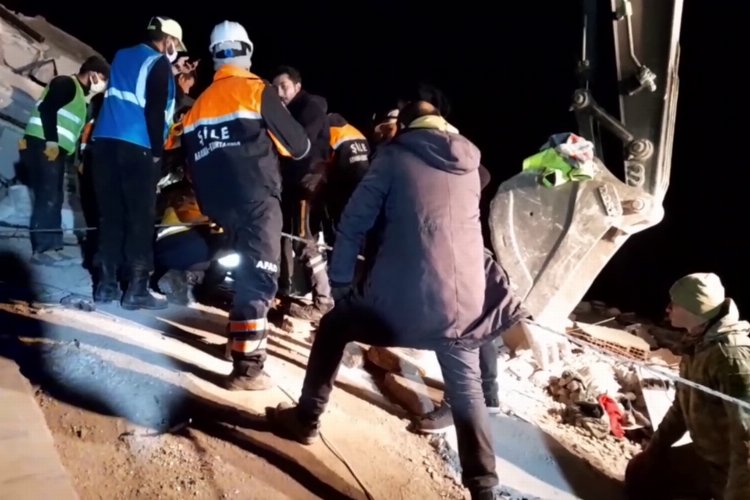 Şile AFAD 112'nci saatte umudu kaldırdı -