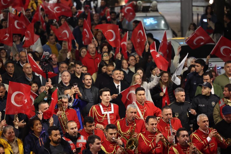 Şile sokaklarında Mustafa Kemal Paşa sesleri yükseldi -