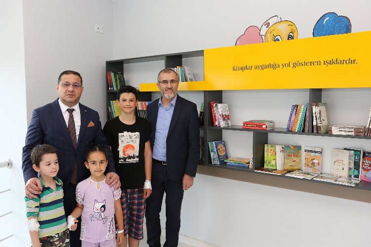 Sivas Numune Hastanesi'ne TSO'dan kitaplık -