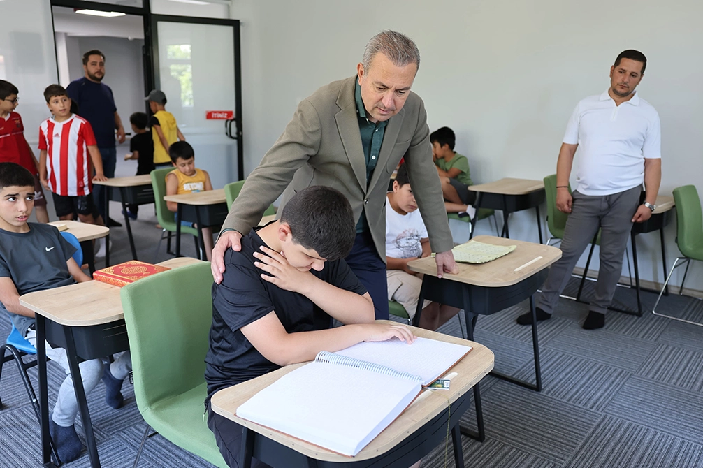 Sivas'ta Braille alfabesiyle Kur'an okumayı öğrendiler -