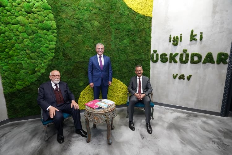 Üsküdar Belediyesi'nden gençlere hizmet -