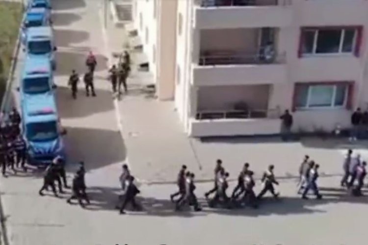 Sınırda 'Kalkan' operasyonu: Yüzlerce düzensiz göçmene gözaltı -