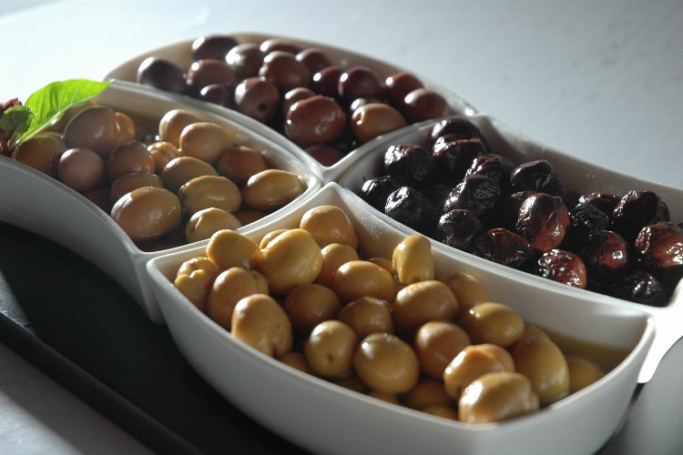 Sofralık zeytin ihracatında tarihi rekor -