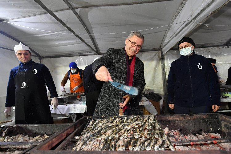 İstanbul Üsküdar'da balık ziyafetli 'kar' teşekkürü -