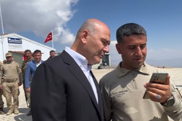 Süleyman Soylu bayramı Mehmetçik ile geçirdi -