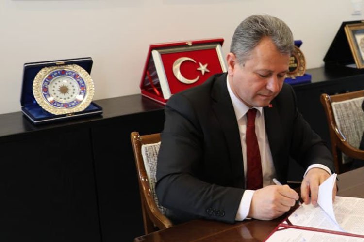ÖSYM Başkanı Aygün açıkladı... YKS'ye 3 milyonun üzerinde başvuru -