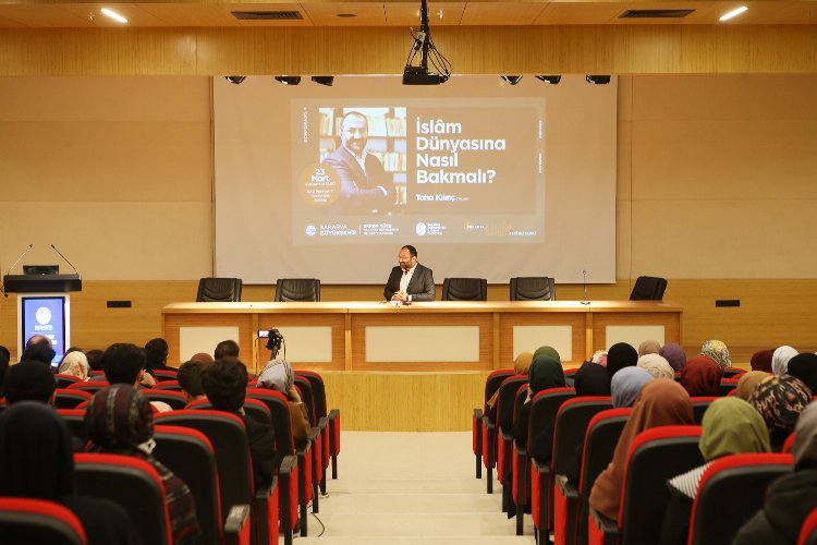 Taha Kılınç gençlere İslam Dünyası’nın dününü ve bugününü anlattı -