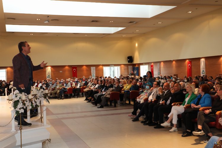 Tarihçi Sinan Meydan 19 Mayıs ruhu ve İzmit’i anlattı -