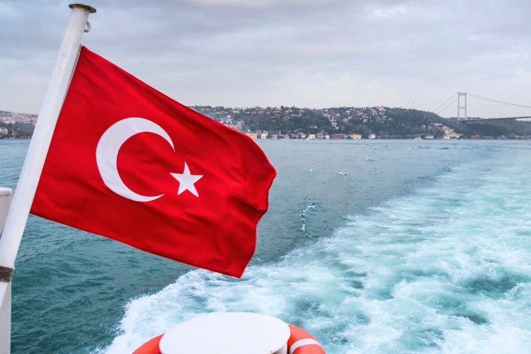 Teknelerdeki Türk Bayrağı'na ilişkin karar -