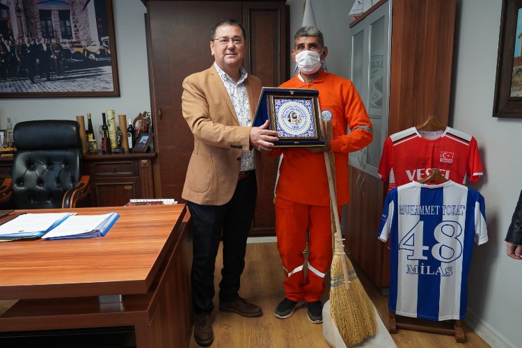 Temizlik işçisinden duygusal veda -
