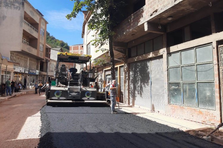 Tepealan’ın merkezi sıcak asfalt ile buluşuyor -