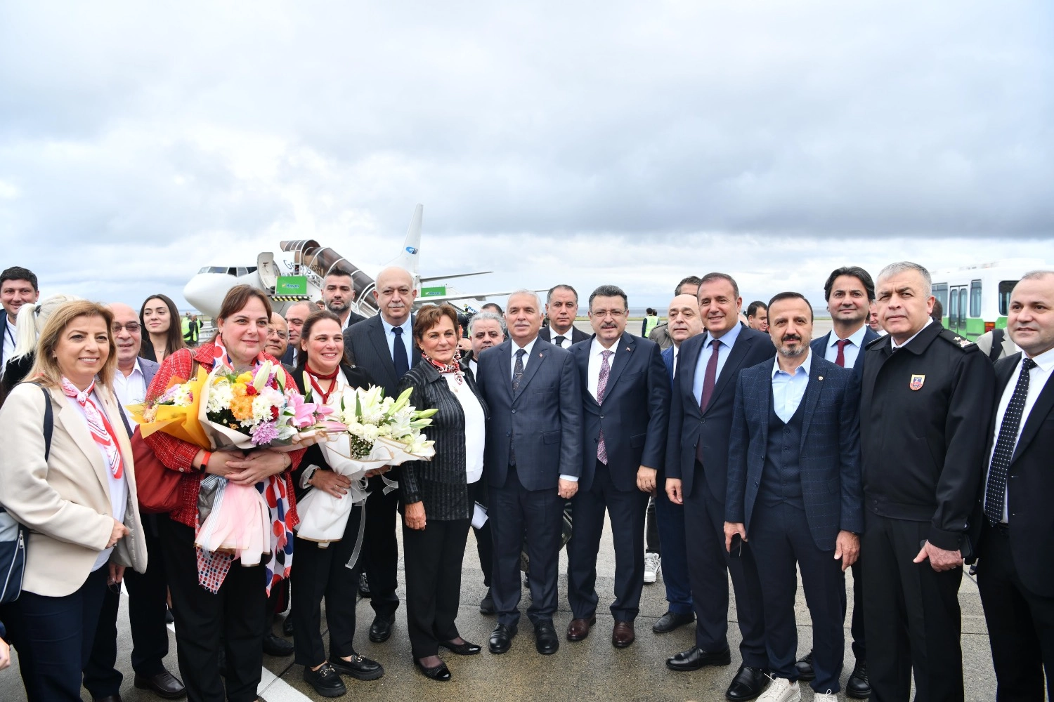 Tiflis-Trabzon uçuşları başladı -