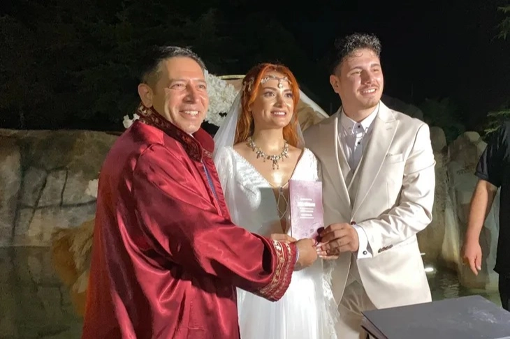 Toprak ve Damla çifti dünyaevine girdi -