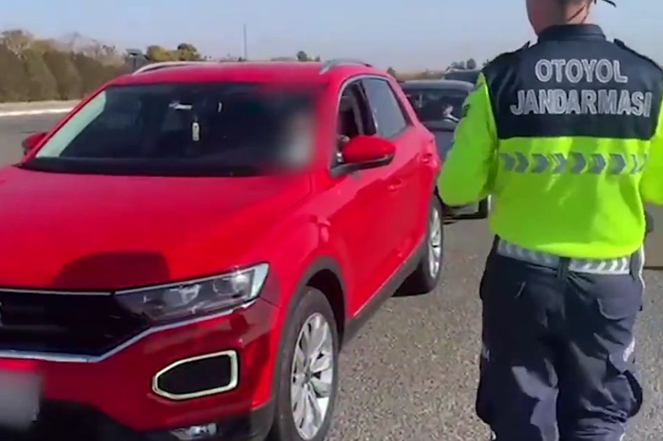 Trafik denetimleri aralıksız sürüyor... Bir haftada 2,5 milyon araca denetim -