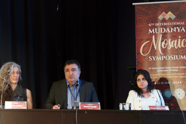 Türk ve dünya bilim insanları Bursa'da 'mozaik' için buluştu -