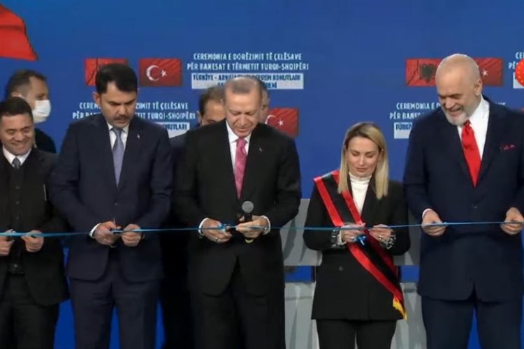 Türkiye-Arnavutluk dostluğu taçlandırıldı -