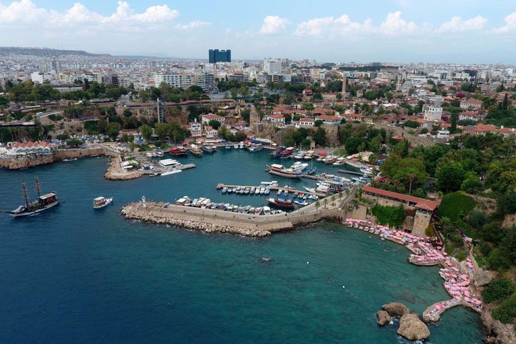 Türkiye kira artış rekoru Antalya Muratpaşa’da -