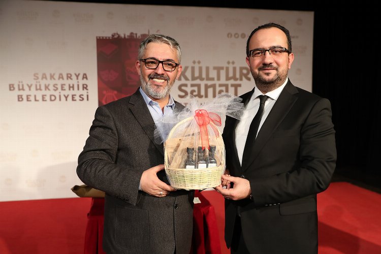 “Türkiye stratejik üretimlerle dünyanın dikkatini çekiyor” -