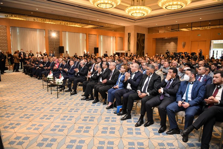 Türkiye ve Cezayir iş dünyası İstanbul'da buluştu -