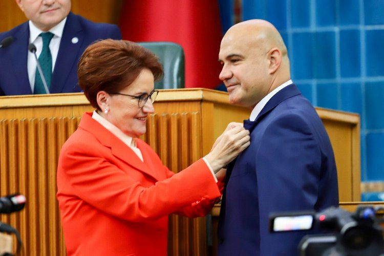 Turhan Çömez İYİ Parti'ye katıldı -