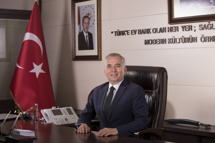“Türk kadını çağdaş bir Türkiye’nin temelini oluşturmaktadır” -