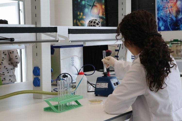 Türkiye'de ilk.. Tohum ve Bitki Kliniği açıldı -