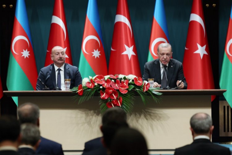 Türkiye ile Azerbaycan arasında 3 anlaşma imzalandı -