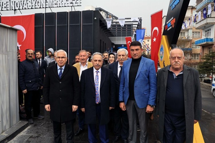 Türkiye'nin ilk sabit arenalı Espor merkezi -