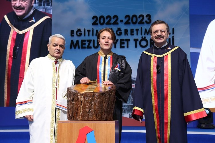 Türkiye'nin ilk yapay zeka mühendisi TOBB ETÜ'den -