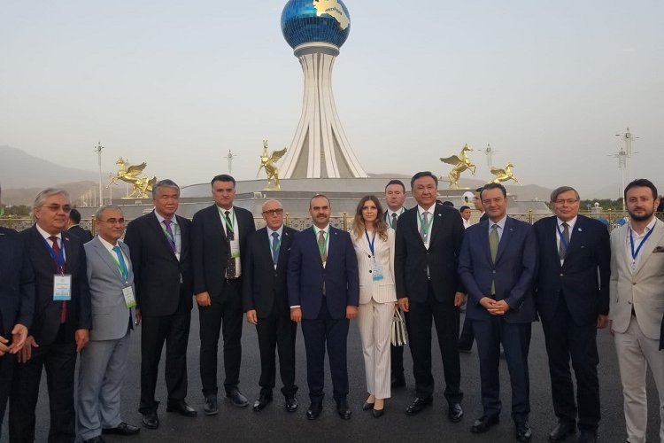 Türkmenistan Arkadağ'a 'Işık' tuttu -