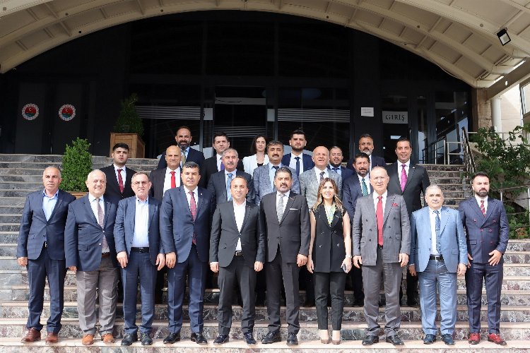TÜRKONFED Şırnak'tan özgürlükçü yeni anayasa çağrısı yaptı -