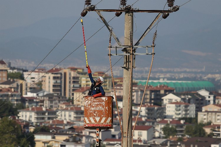 UEDAŞ ekipleri kesintisiz bayram mesaisinde -