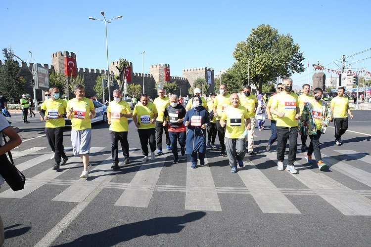 Uluslararası Kayseri Yarı Maratonu'nda heyecan başlıyor -