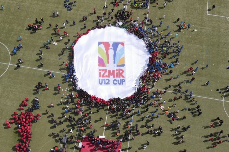 Uluslararası U12 İzmir Cup Turnuvası başladı -