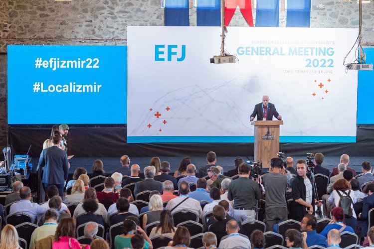 Uluslararası yerel medya İzmir'de buluştu -