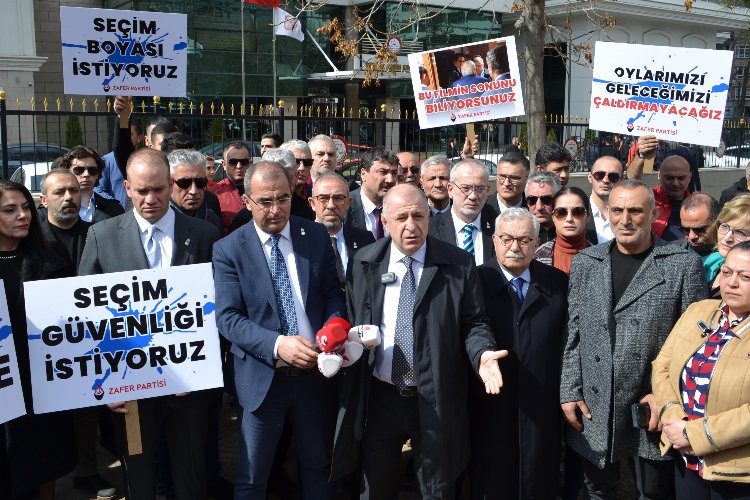 Ümit Özdağ'ın 'mavi boya' ısrarı! -