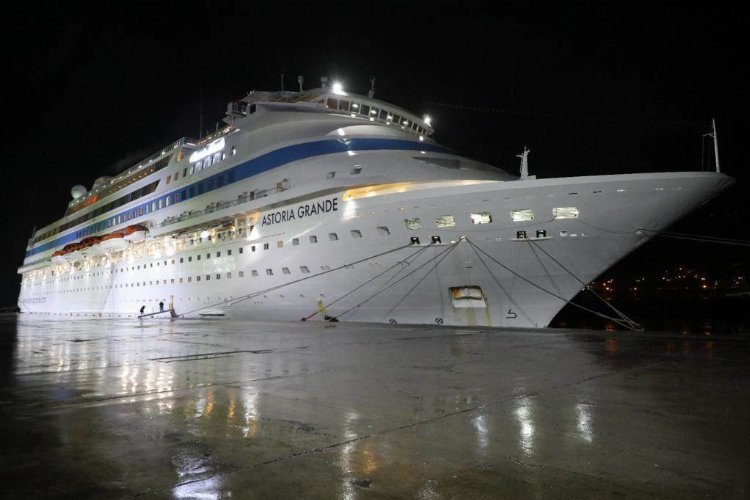 Ünye Limanı 2 bin turist ağırladı -