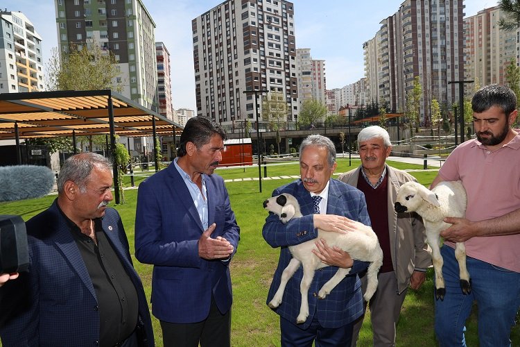 Üreticilerden Başkan Yalçın'a ziyaret -
