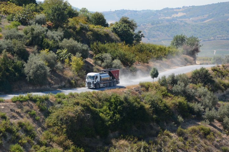 Üretim bölgelerindeki yol dokunuşları sürüyor -