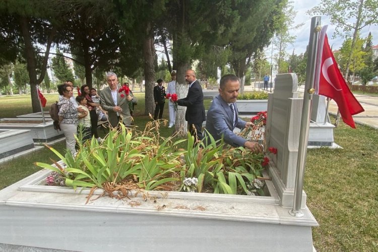 Vali Aktaş, şehitler için dua etti -