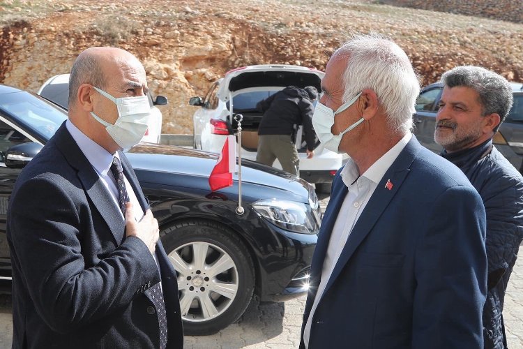 Vali Demirtaş’tan Gara Şehidi Vedat Kaya’nın ailesine ziyaret -