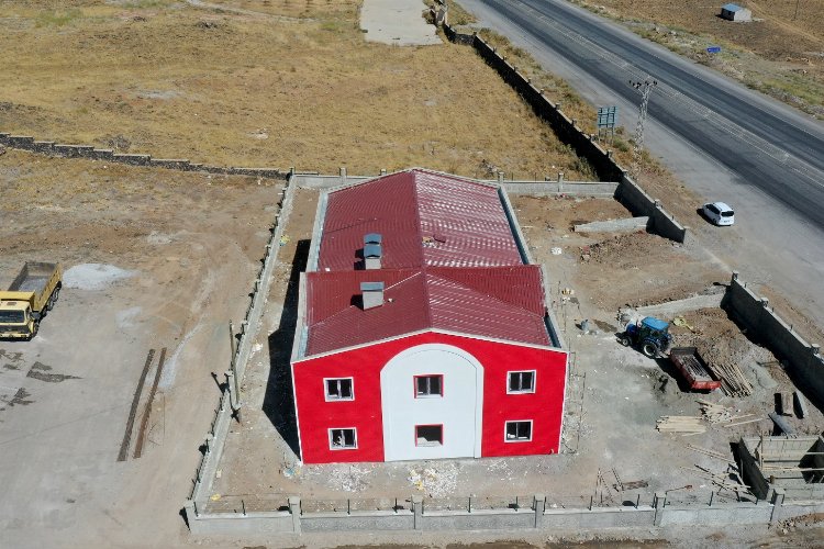 Van Büyükşehir'den Çaldıran'a yeni itfaiye binası -