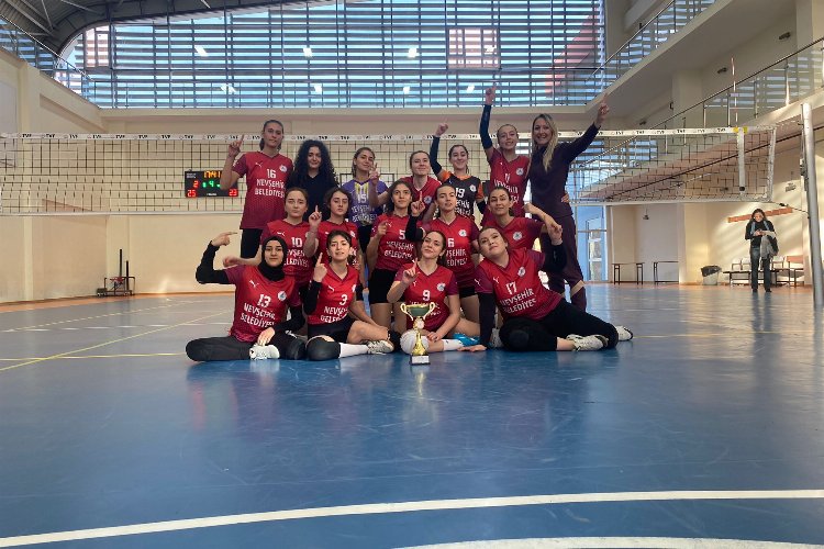 Voleybolda Nevşehir Belediyesi rüzgarı -
