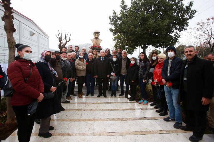 Yaşar Kemal İzmir Karabağlar'da, adını taşıyan mahallede anıldı -
