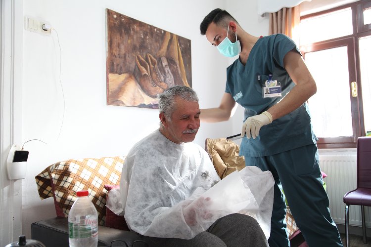 YADEM 4 bin yaşlının en zor anında elinden tuttu -