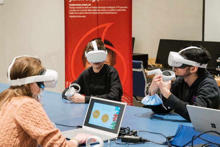 'Yardını Kodlayanlar'da Metaverse buluşması -