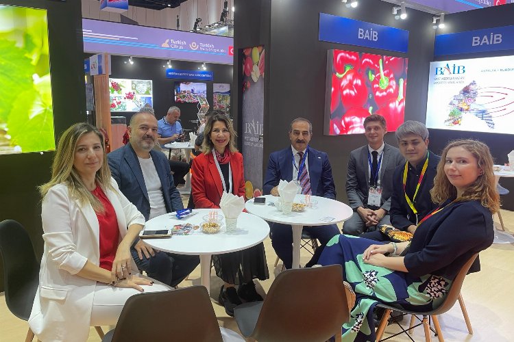 Yaş meyve sebze sektöründen Asya çıkarması -