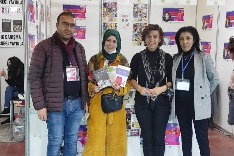 Yaşar Adıyaman Kayseri Kitap Fuarı'nda -