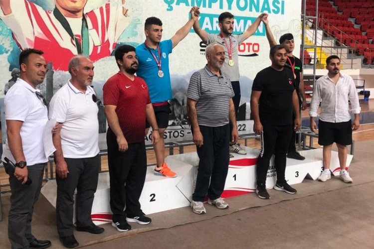 Yaşar Karaca madalyaya doymuyor -